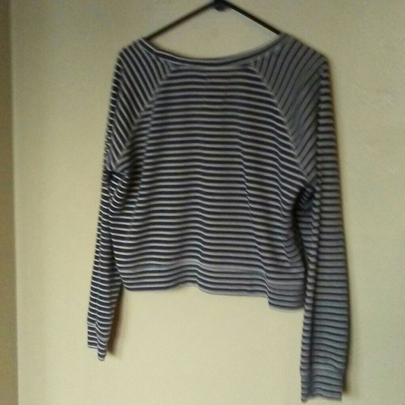 COTTON ON cropped shirt - Picture 2 of 3